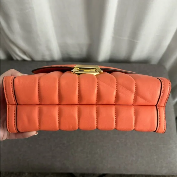 Michael Kors Whitney Large Quilted Leather Convertible Shoulder Bag - Picture 4 of 10